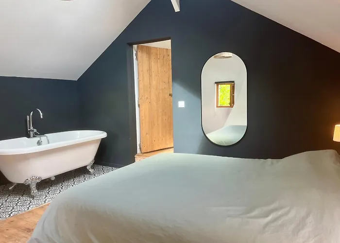 Charmante Proche Village بيت للعطل