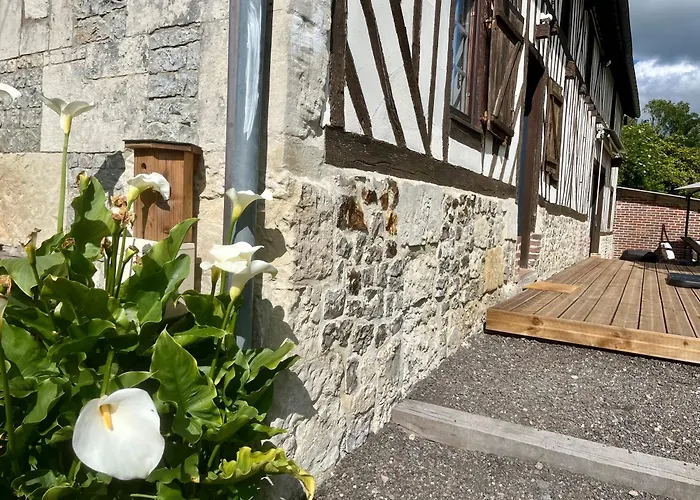 بيت للعطل Charmante Proche Village *